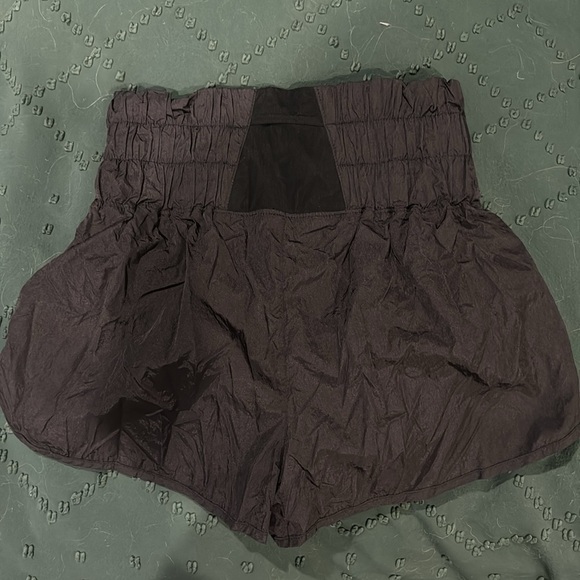 Free people movement shorts - Picture 2 of 4